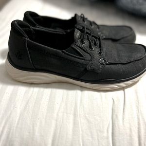 Memory foam very comfortable Half size too big only reason not keeping.